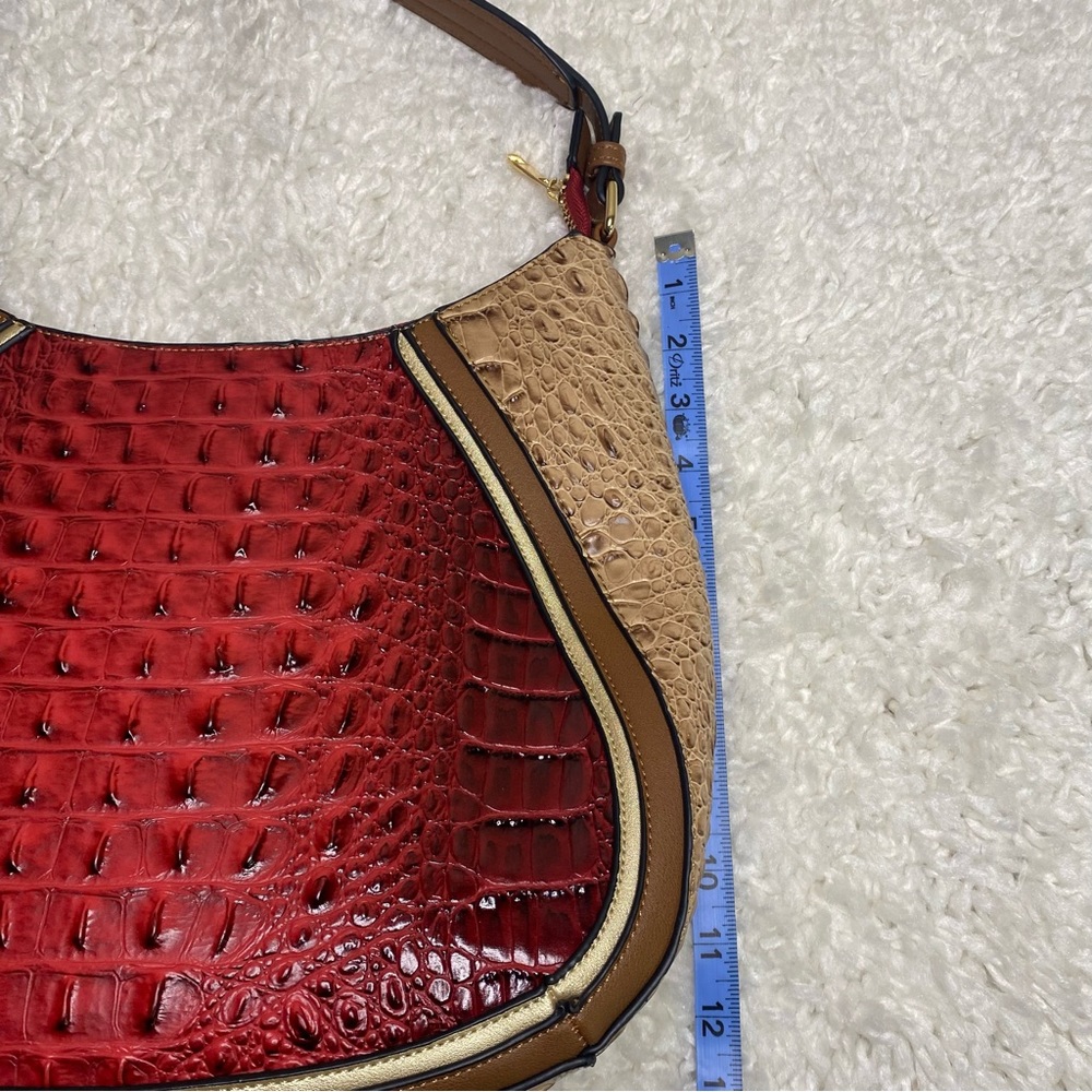 Mia K Collection faux croc purse - Picture 9 of 11